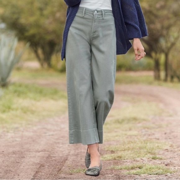 DRIFTWOOD Denim - Driftwood Charlee Wide Leg Cropped Sage Green Size 31